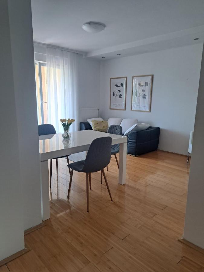 Teanta Apartman Sombor Buitenkant foto